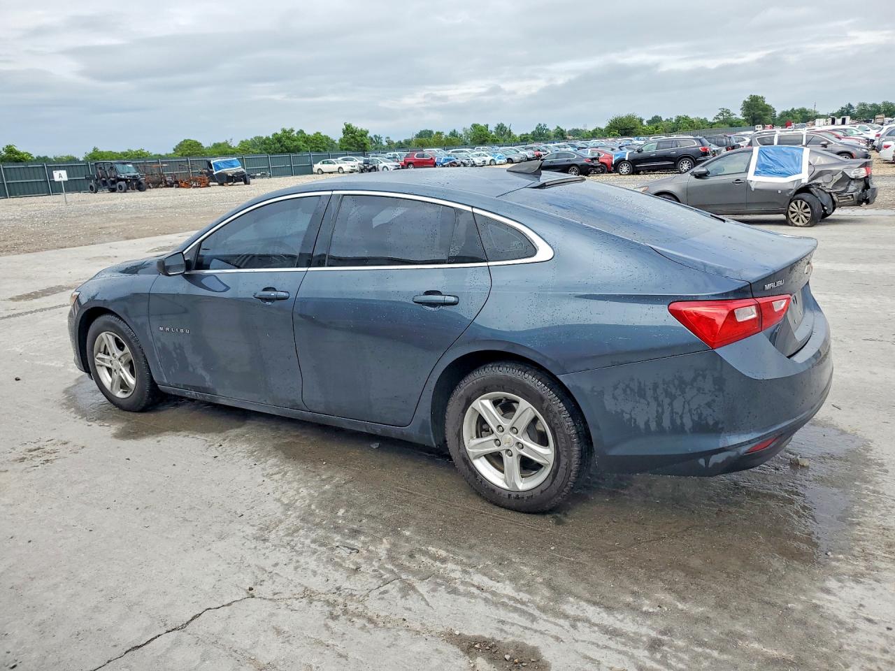 2020 CHEVROLET MALIBU LS photo 4