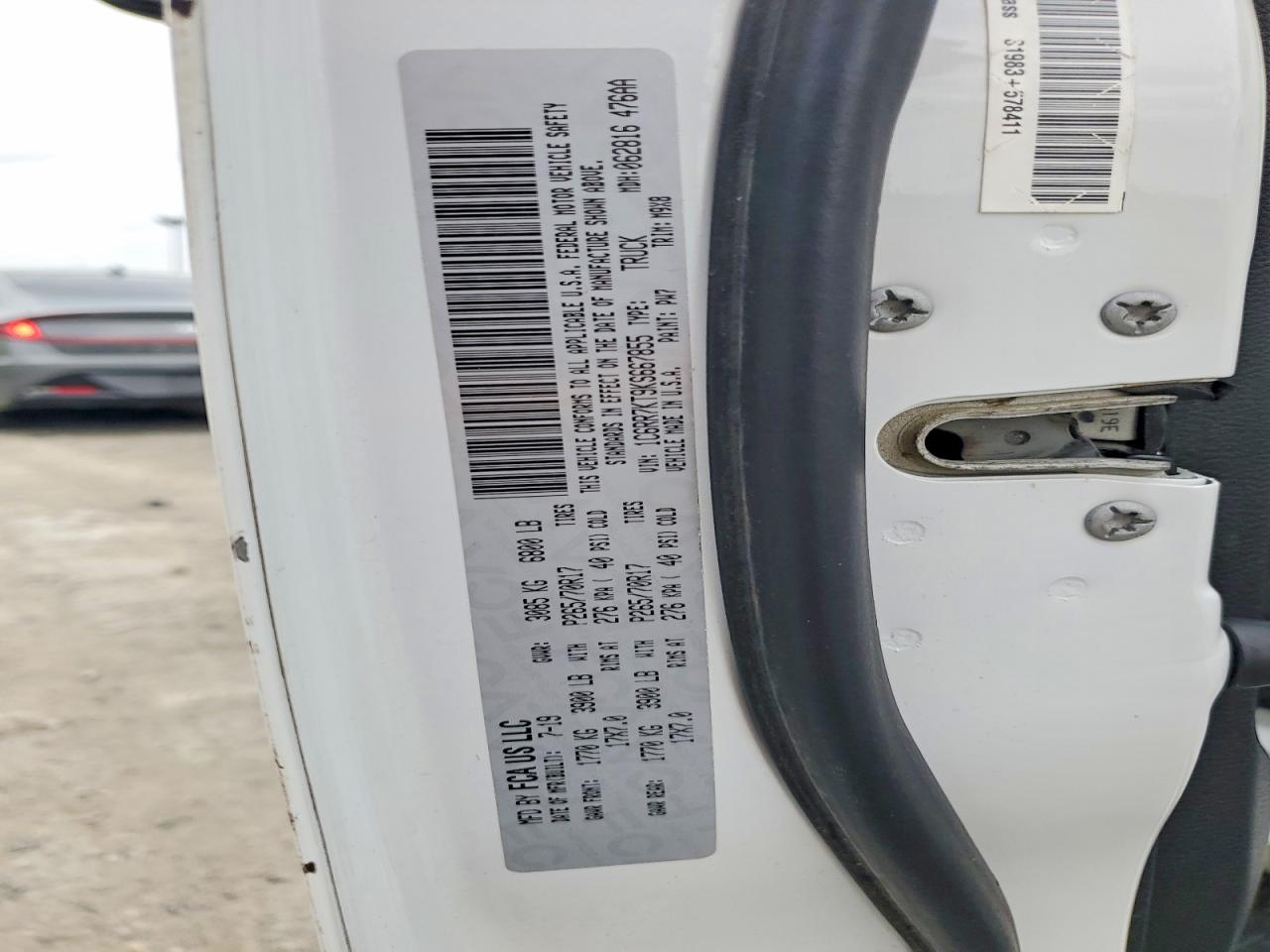 2019 RAM 1500 CLASSIC TRADESMAN photo 23