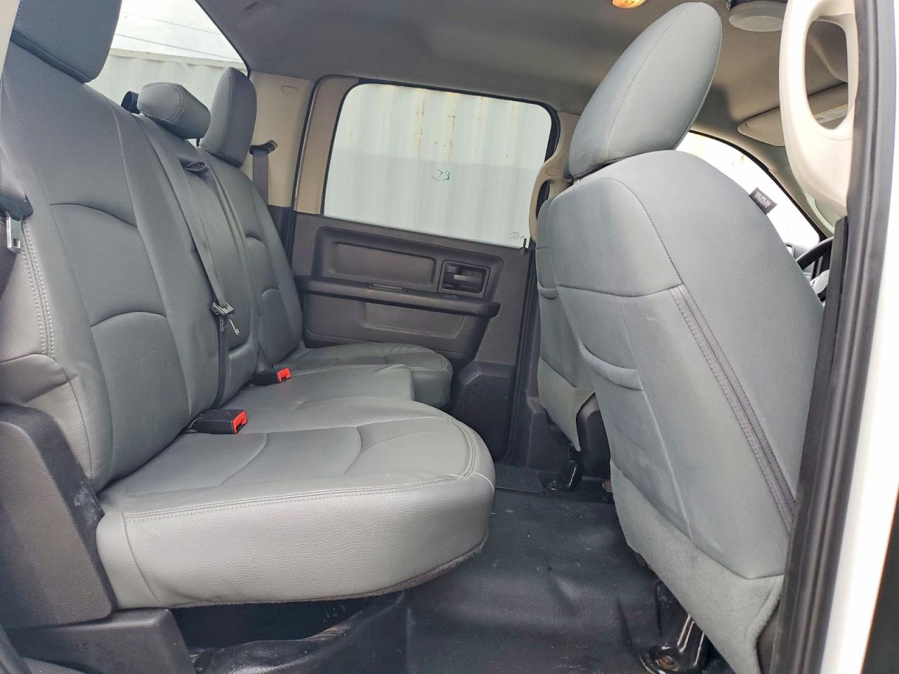 2019 RAM 1500 CLASSIC TRADESMAN photo 19