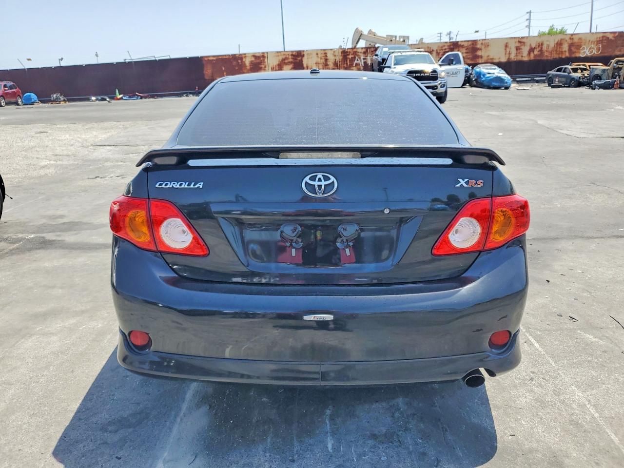 2009 TOYOTA COROLLA XRS photo 11