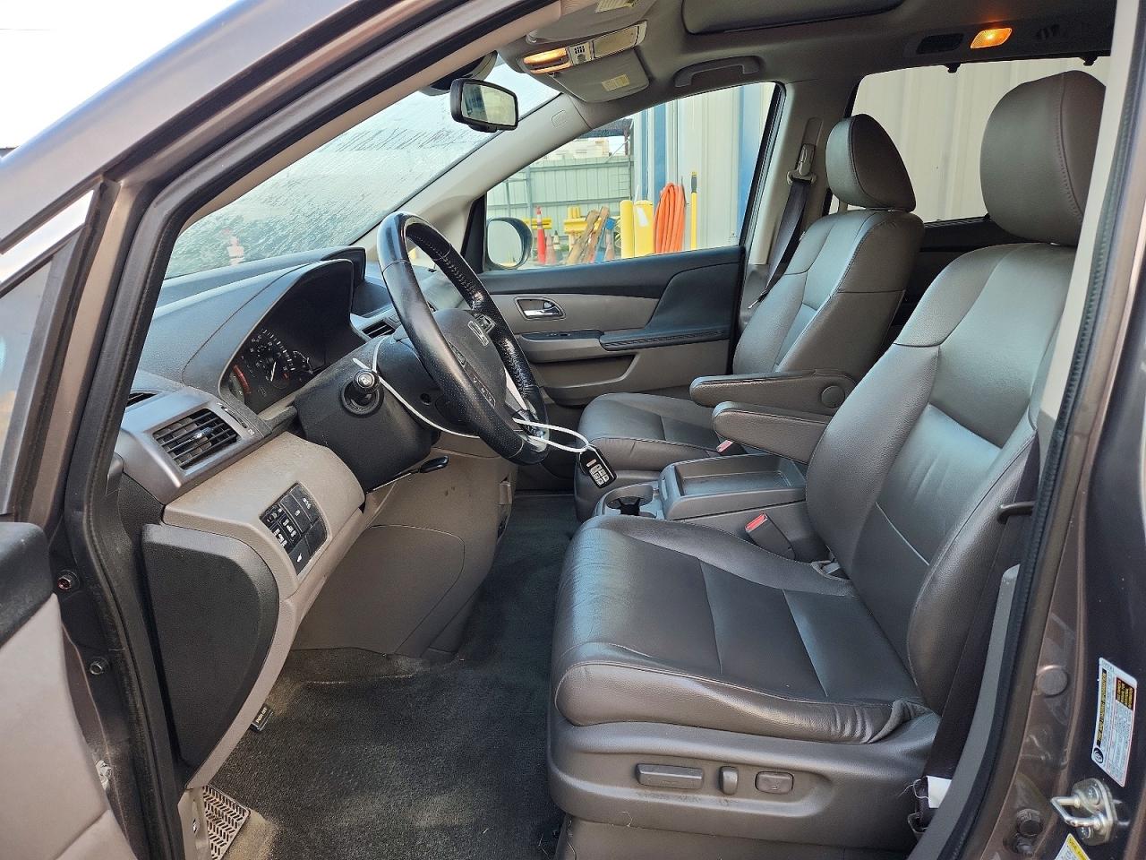 2014 HONDA ODYSSEY EXL photo 19