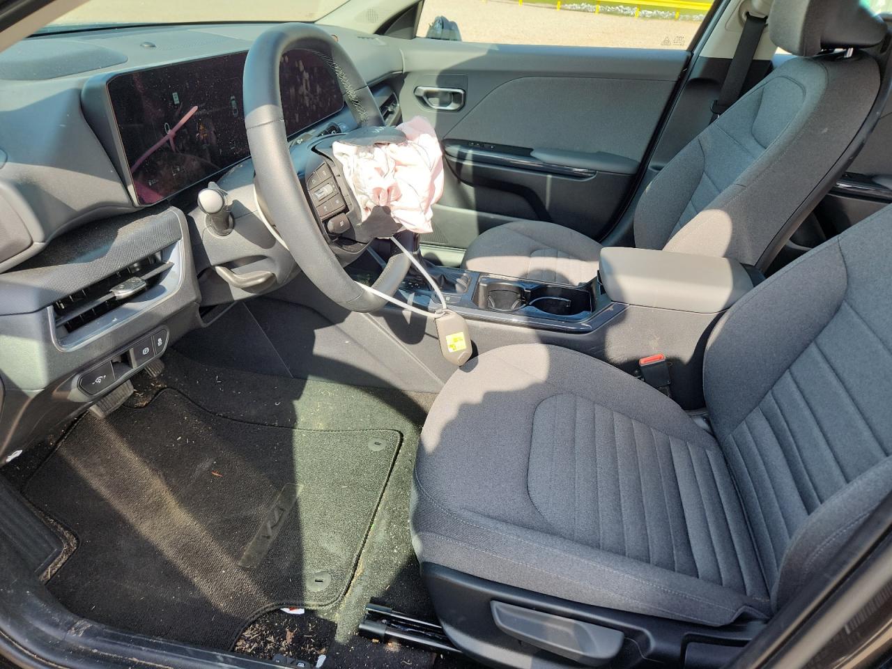 2025 KIA K4 EX photo 19