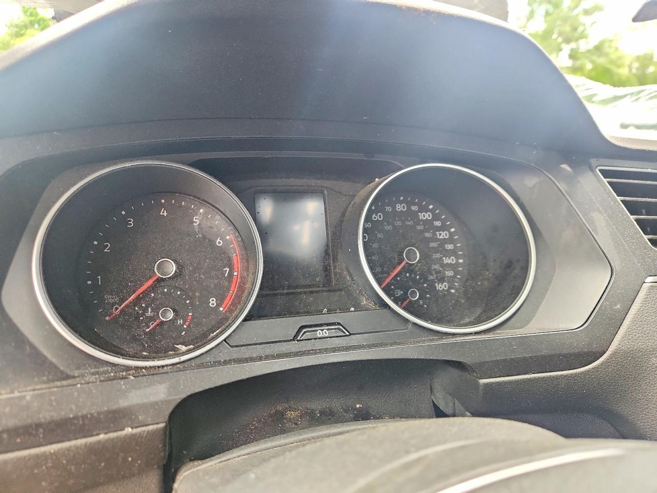 2021 VOLKSWAGEN TIGUAN SE photo 25