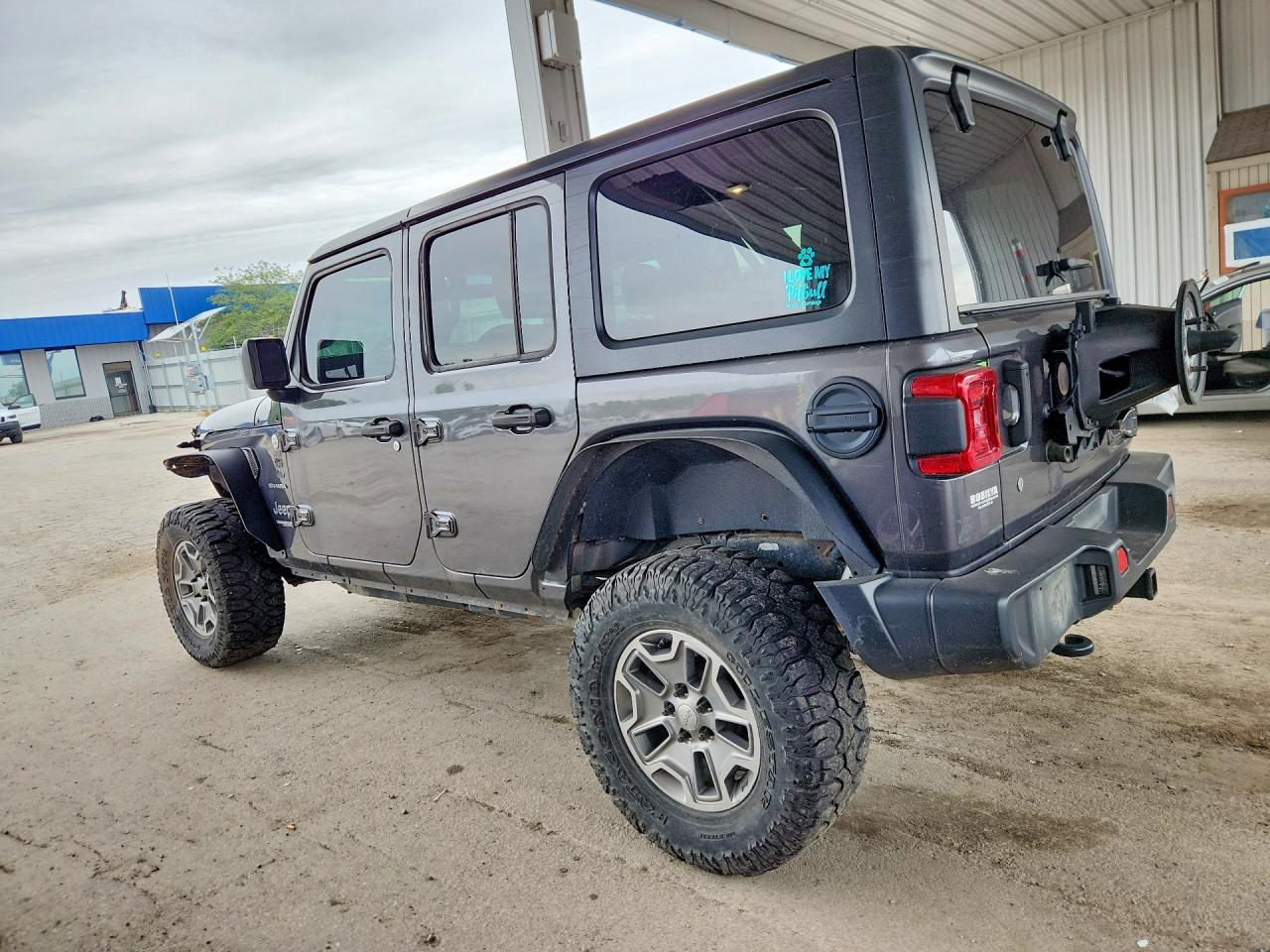 2018 JEEP WRANGLER UNLIMITED SAHARA photo 3