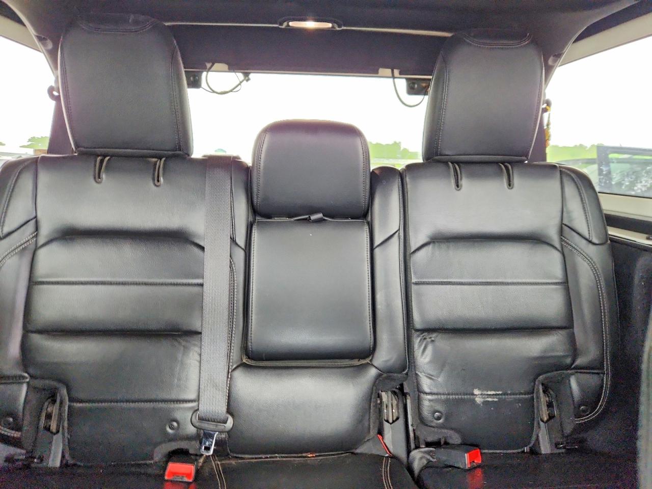 2018 JEEP WRANGLER UNLIMITED SAHARA photo 19