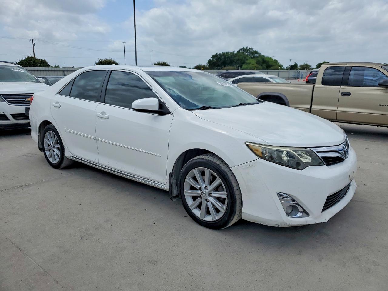 2014 TOYOTA CAMRY XLE V6 photo 7