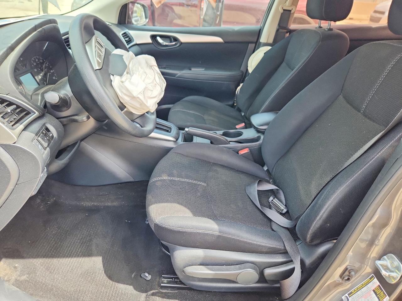 2016 NISSAN SENTRA S photo 13