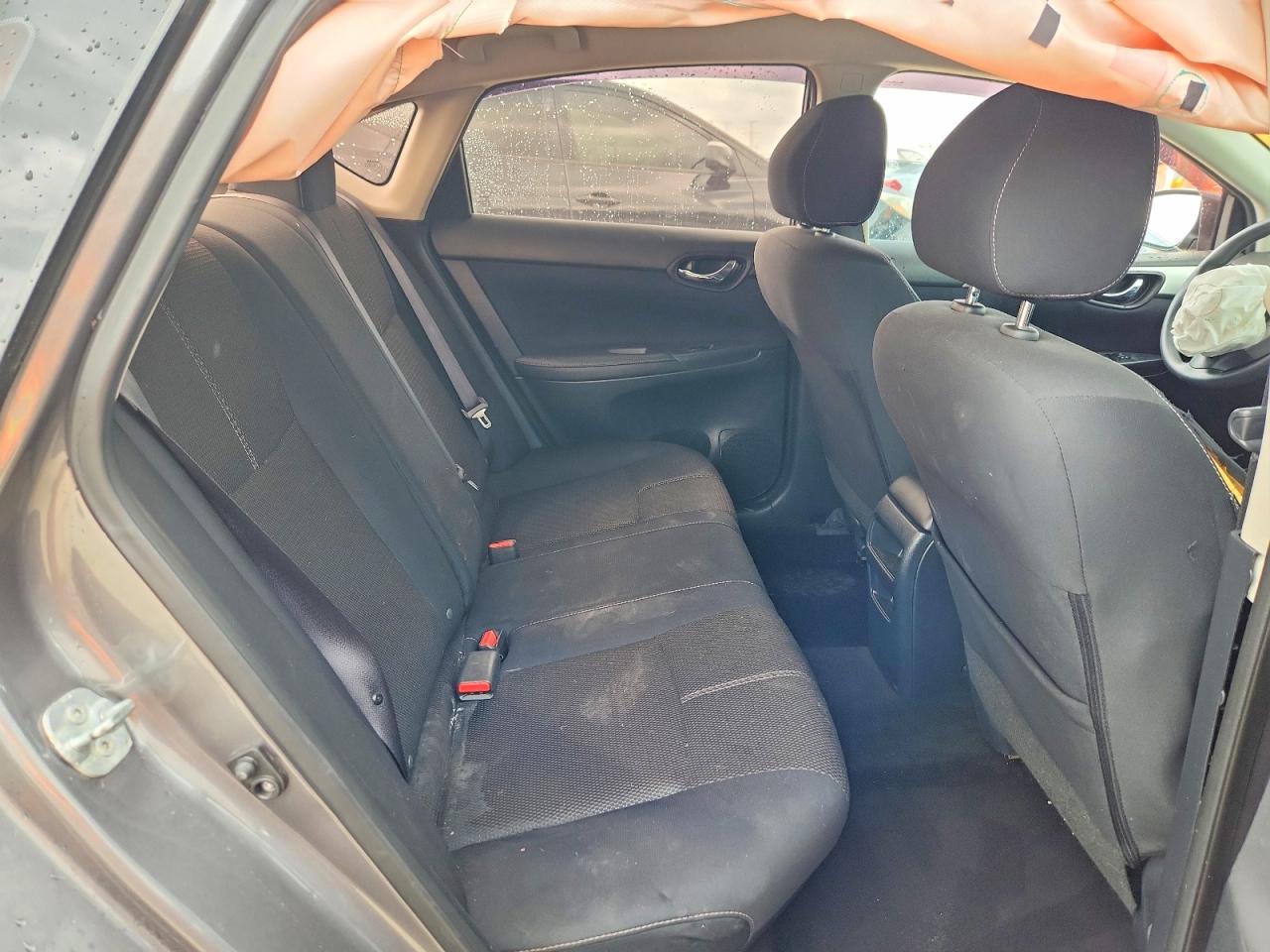 2016 NISSAN SENTRA S photo 19