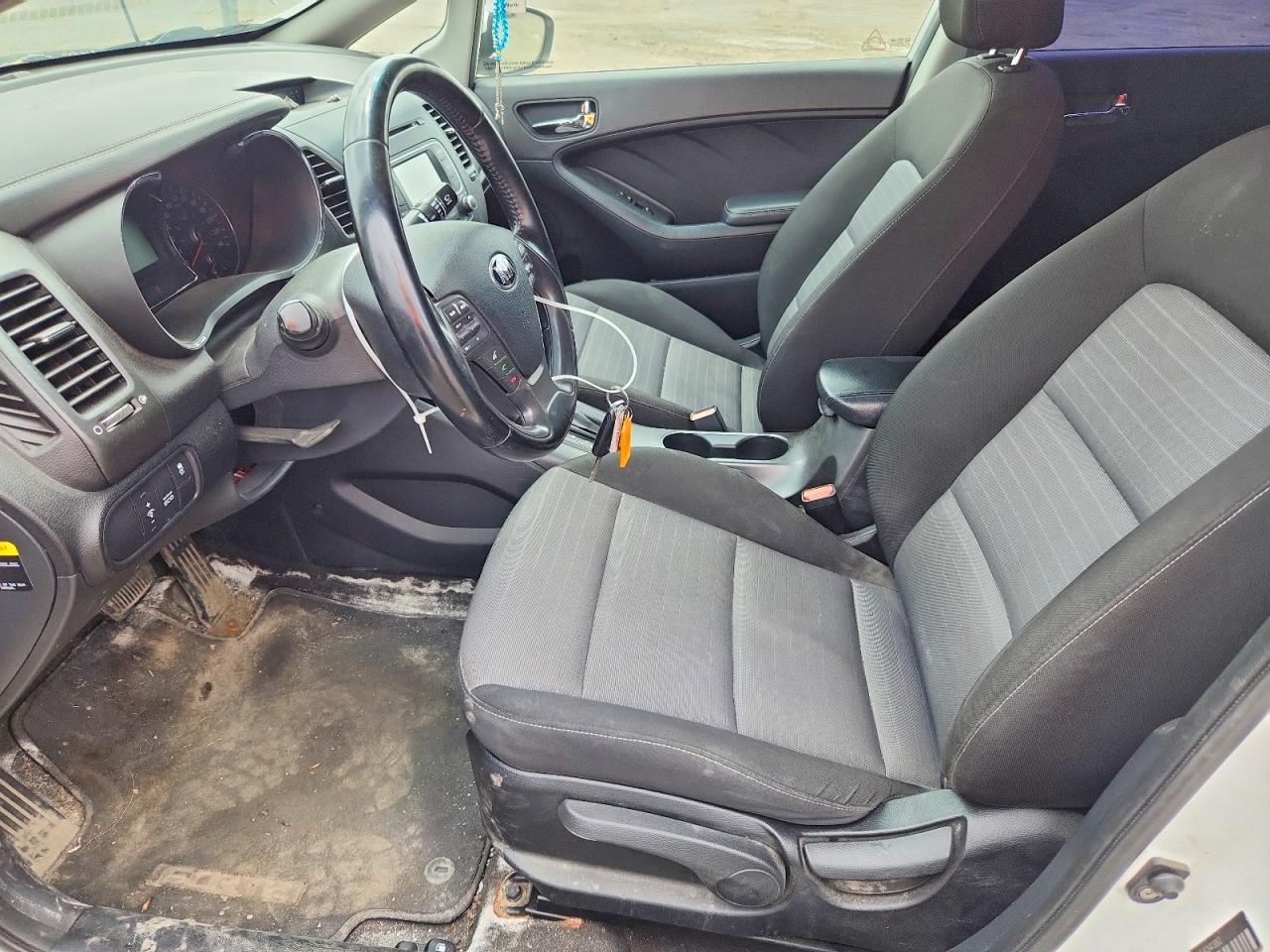 2015 KIA FORTE EX photo 19