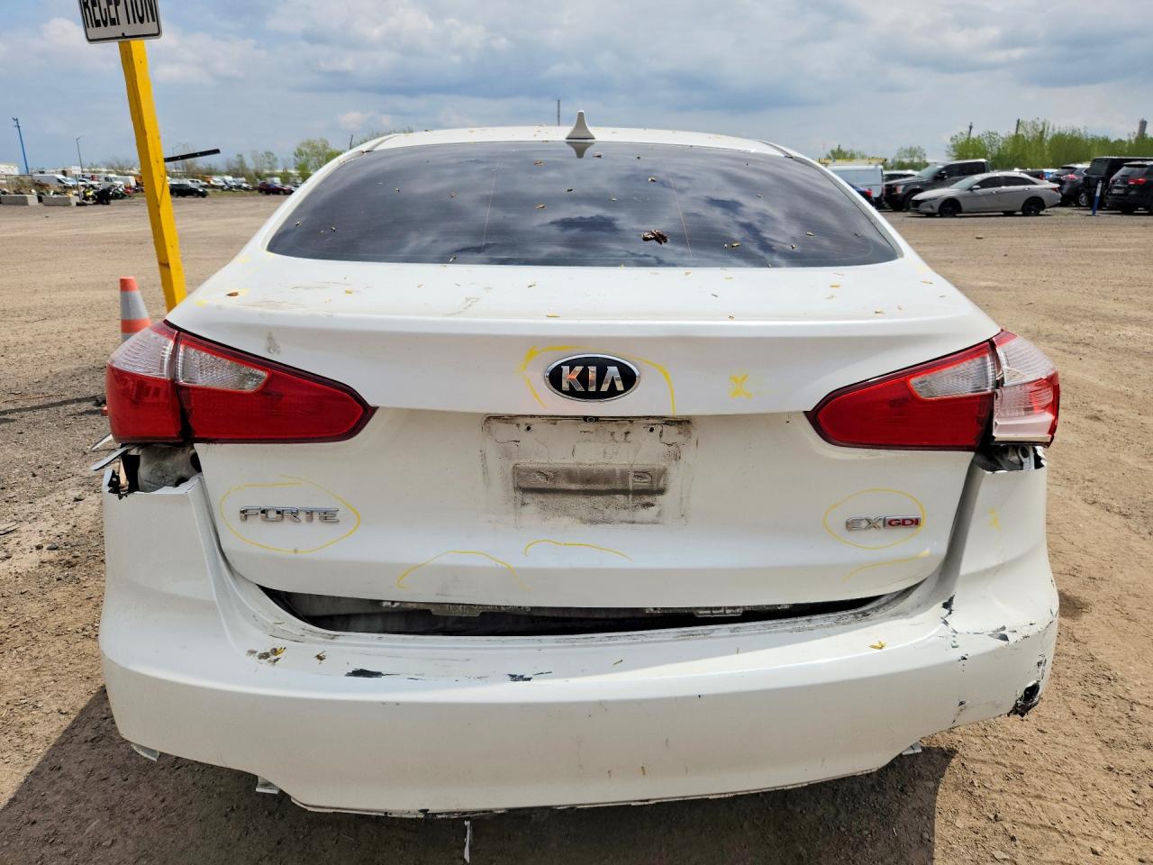 2015 KIA FORTE EX photo 16