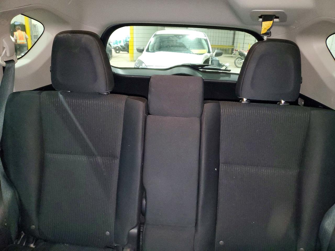 2018 TOYOTA RAV4 LE photo 10