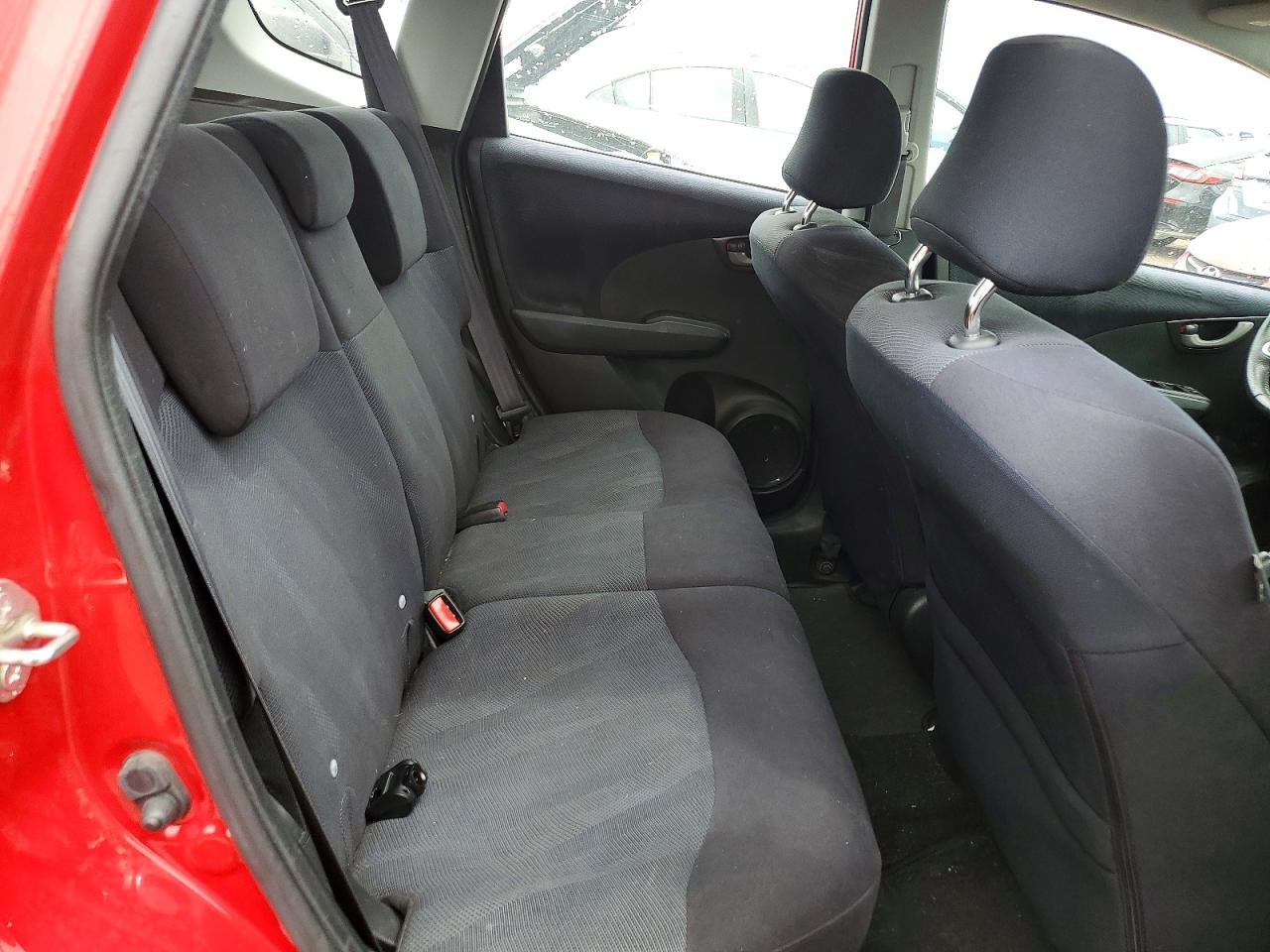 2011 HONDA FIT SPORT photo 19