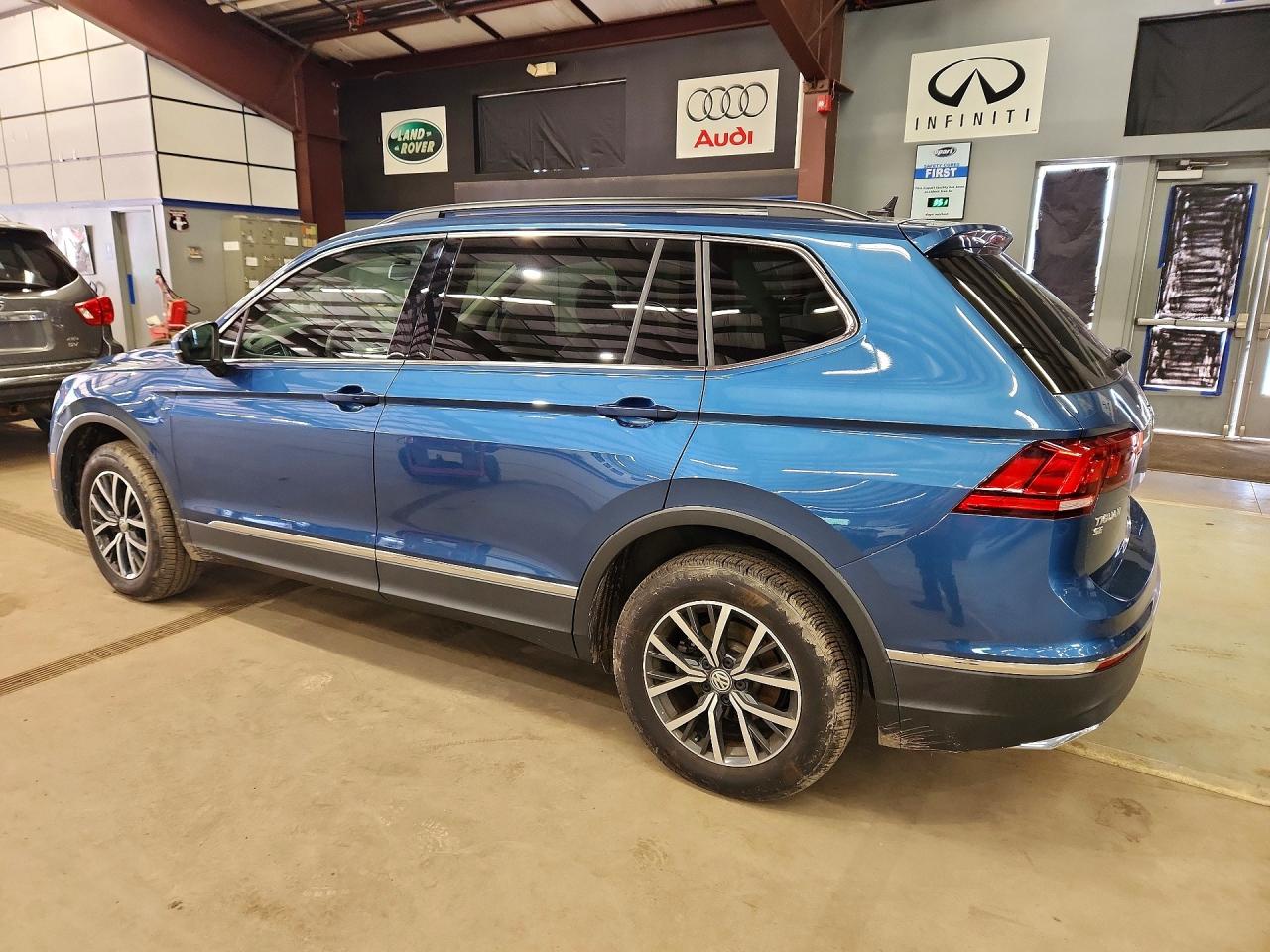 2020 VOLKSWAGEN TIGUAN SE photo 3