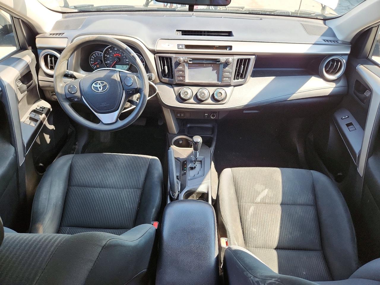 2016 TOYOTA RAV4 LE photo 8