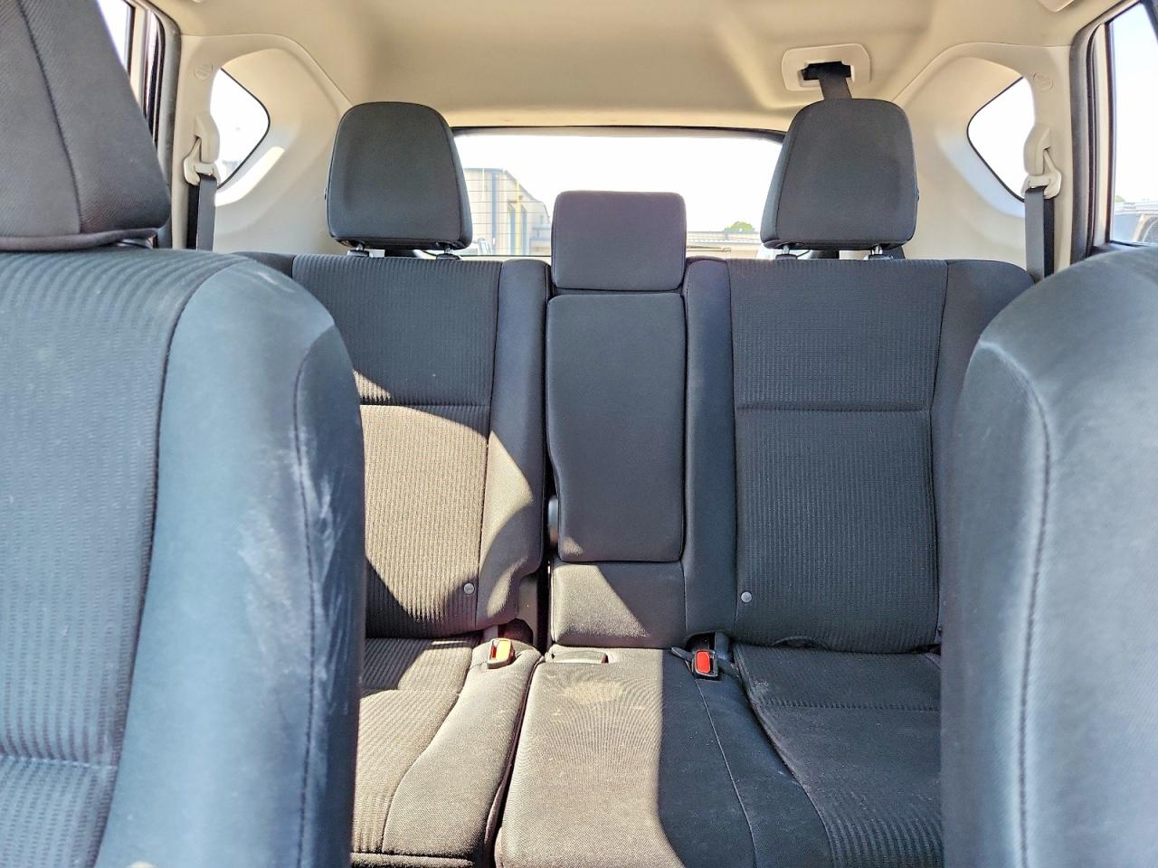 2016 TOYOTA RAV4 LE photo 10
