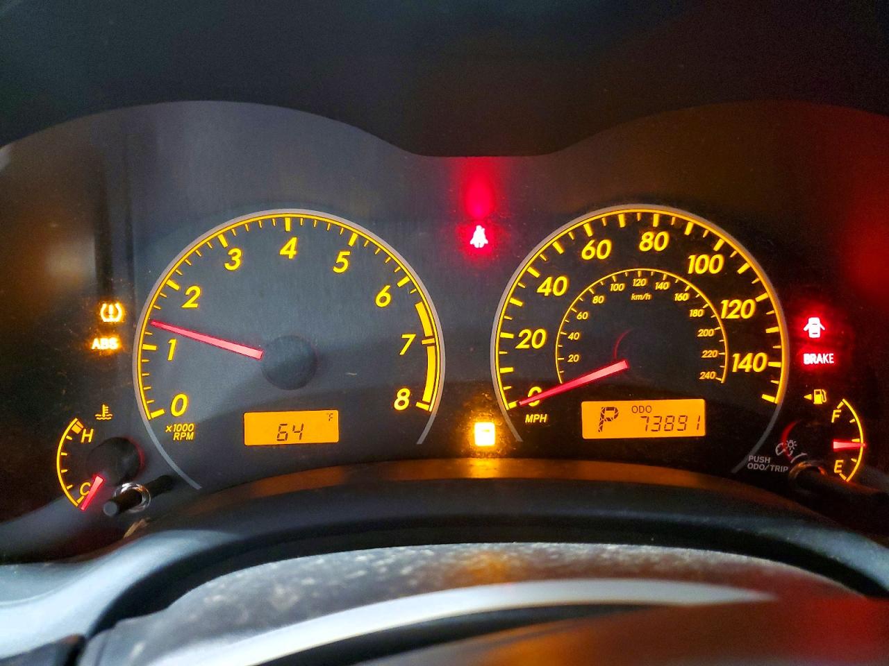 2011 TOYOTA COROLLA LE photo 9