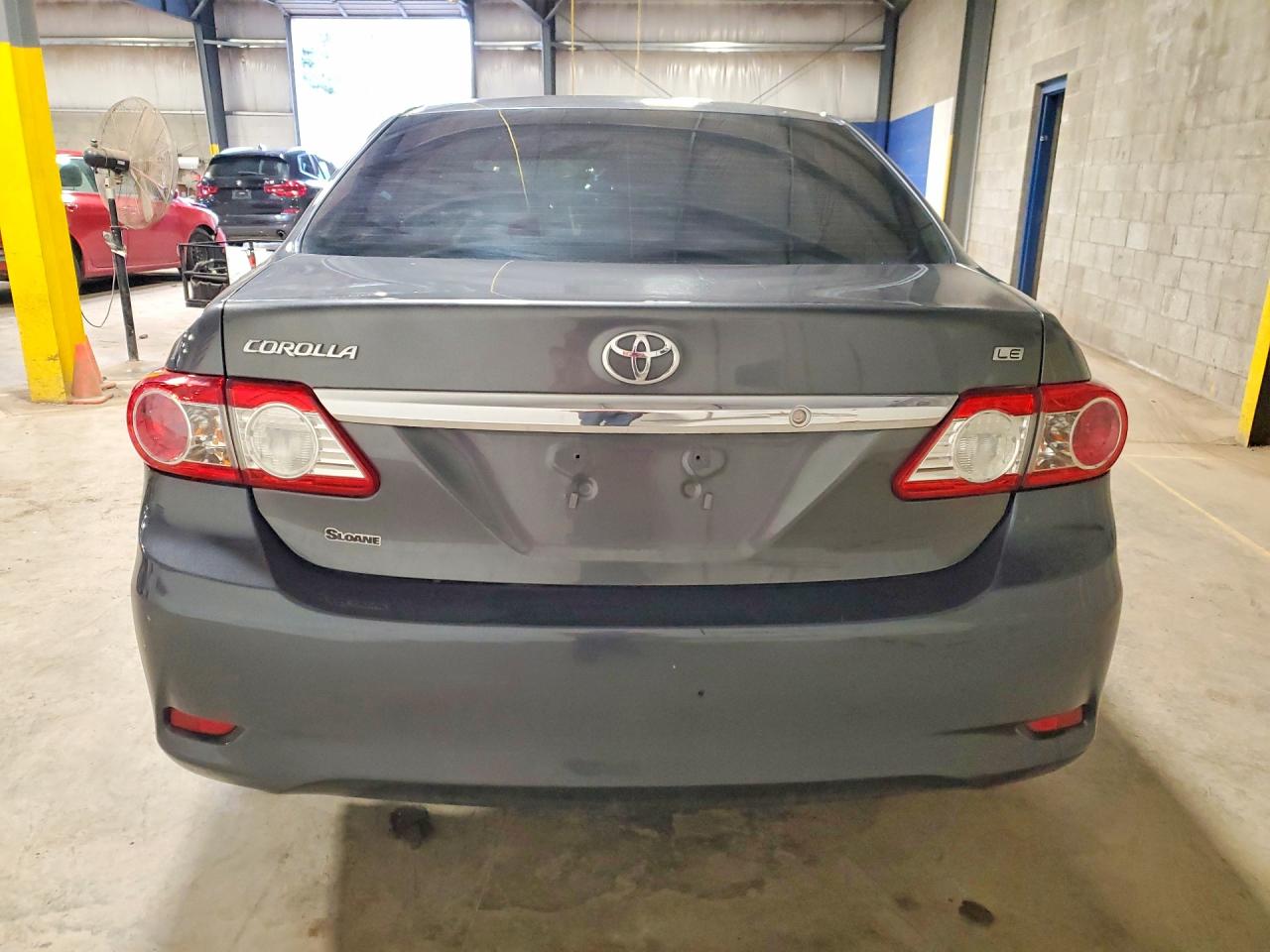 2011 TOYOTA COROLLA LE photo 6