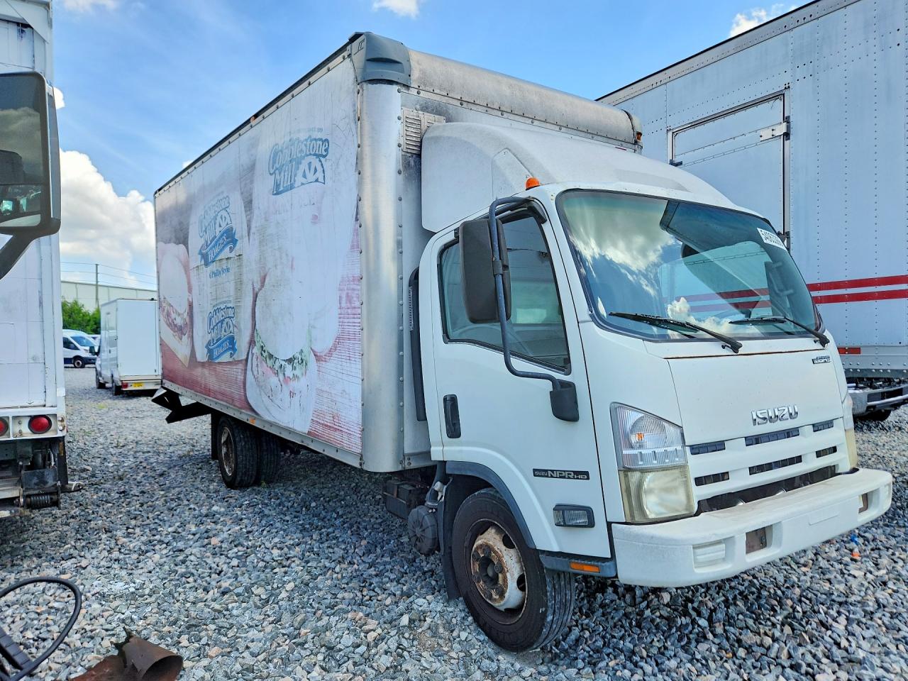 2009 ISUZU NPR DELIVERY TRUCK photo 7