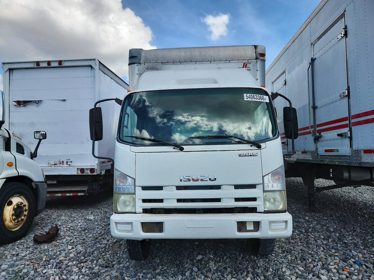 2009 ISUZU NPR DELIVERY TRUCK photo 9