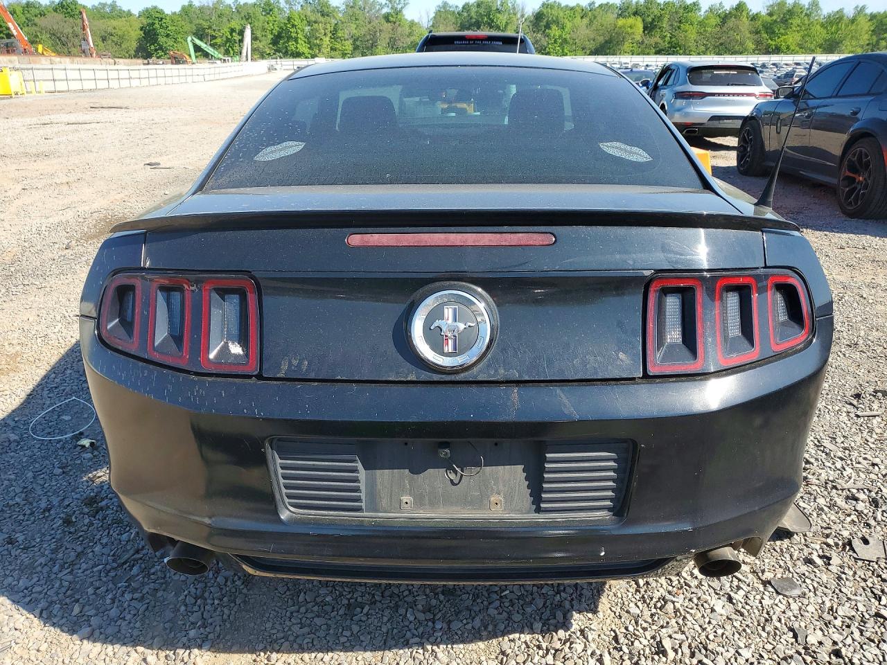 2013 FORD MUSTANG photo 11