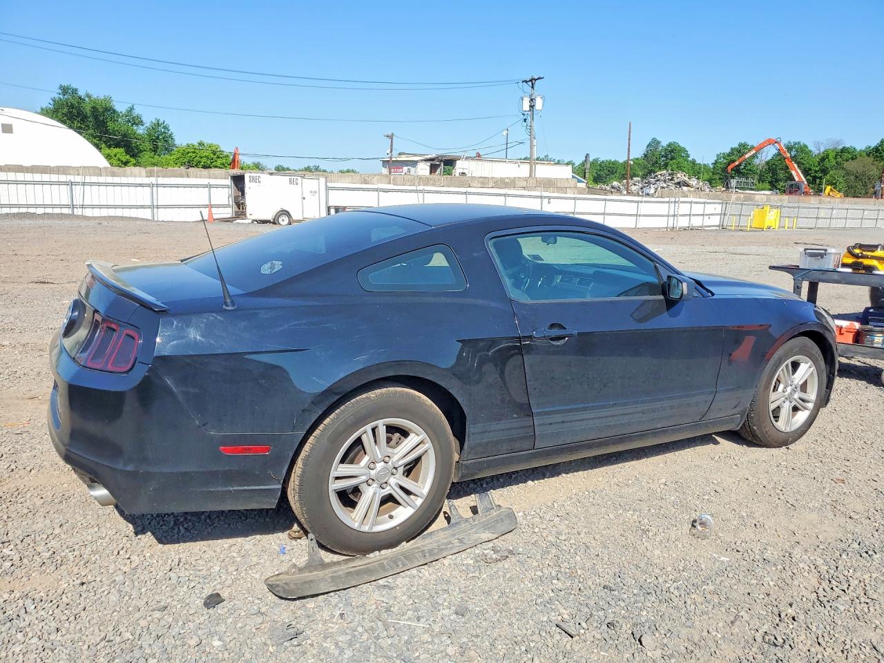 2013 FORD MUSTANG photo 5