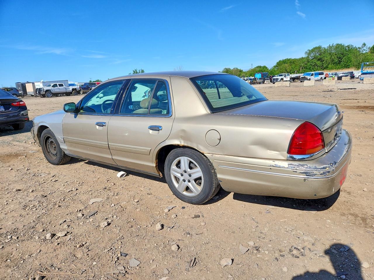 1999 FORD CROWN VICTORIA photo 4