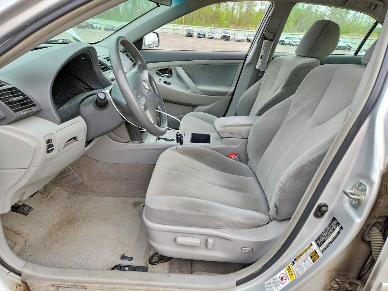 2009 TOYOTA CAMRY LE photo 13