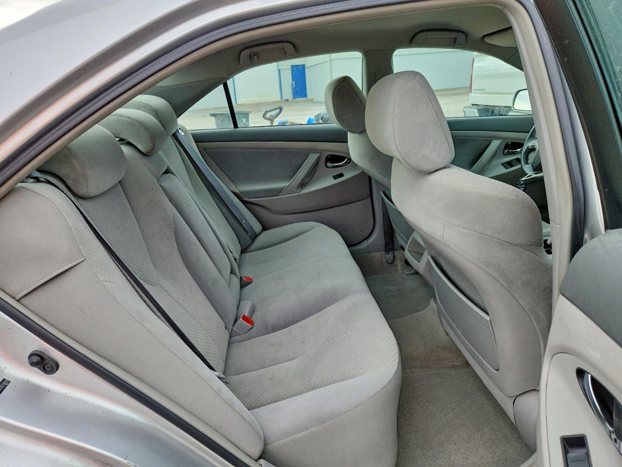2009 TOYOTA CAMRY LE photo 19