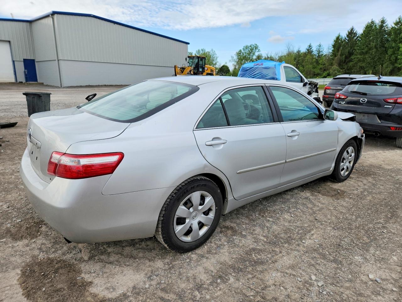 2009 TOYOTA CAMRY LE photo 5