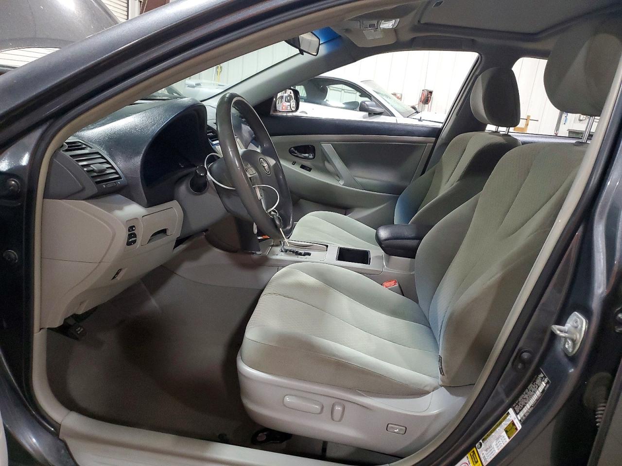 2008 TOYOTA CAMRY LE photo 19