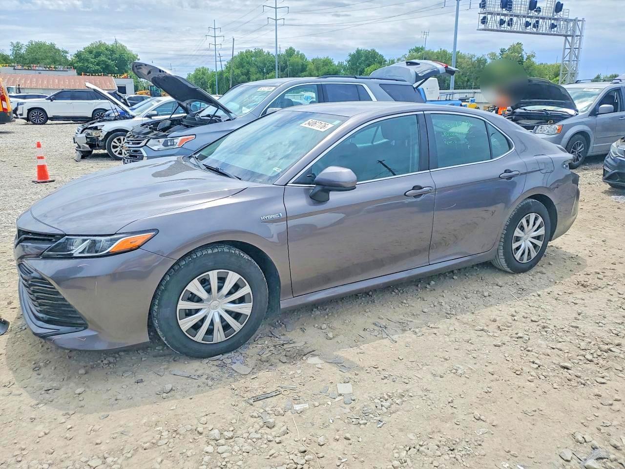 2019 TOYOTA CAMRY