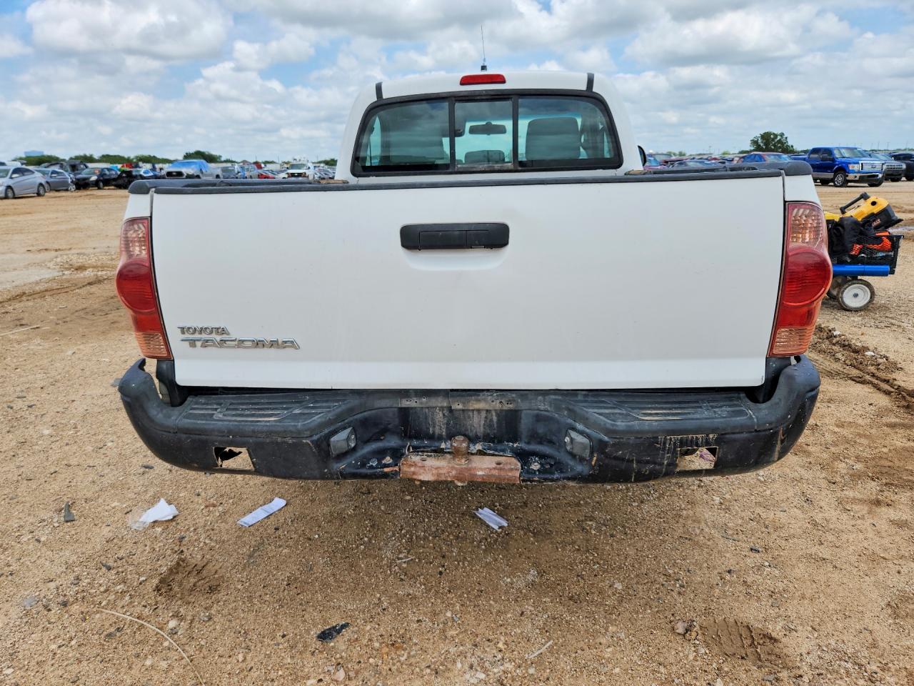 2012 TOYOTA TACOMA BASE photo 11