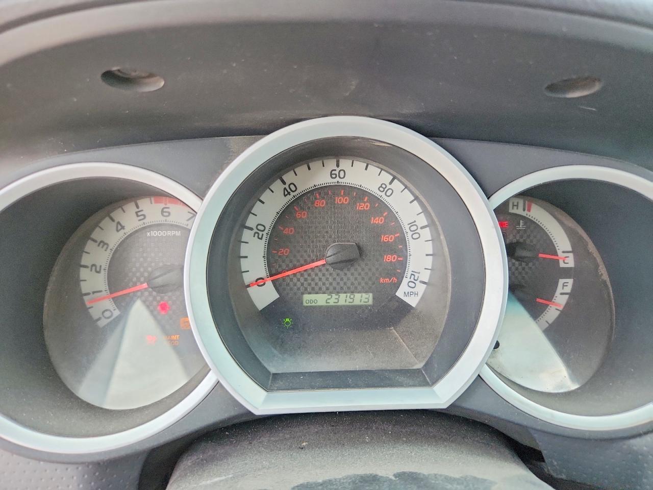 2012 TOYOTA TACOMA BASE photo 17