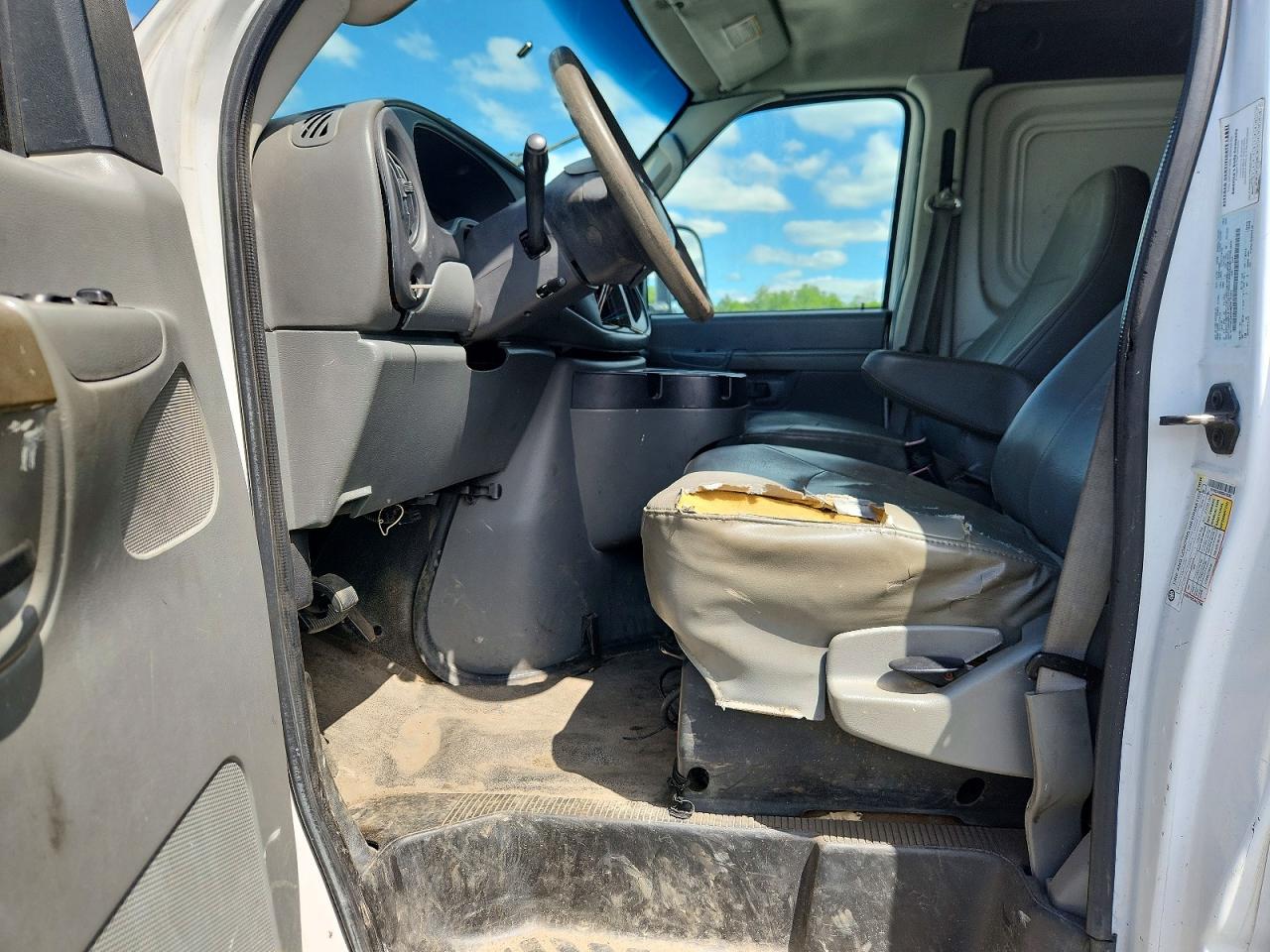 2008 FORD ECONOLINE E250 VAN photo 13