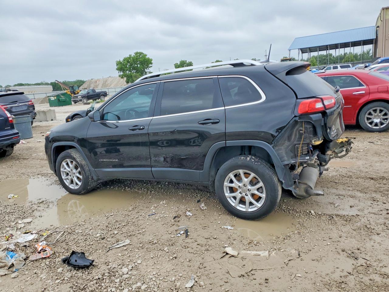 2017 JEEP CHEROKEE LATITUDE photo 3