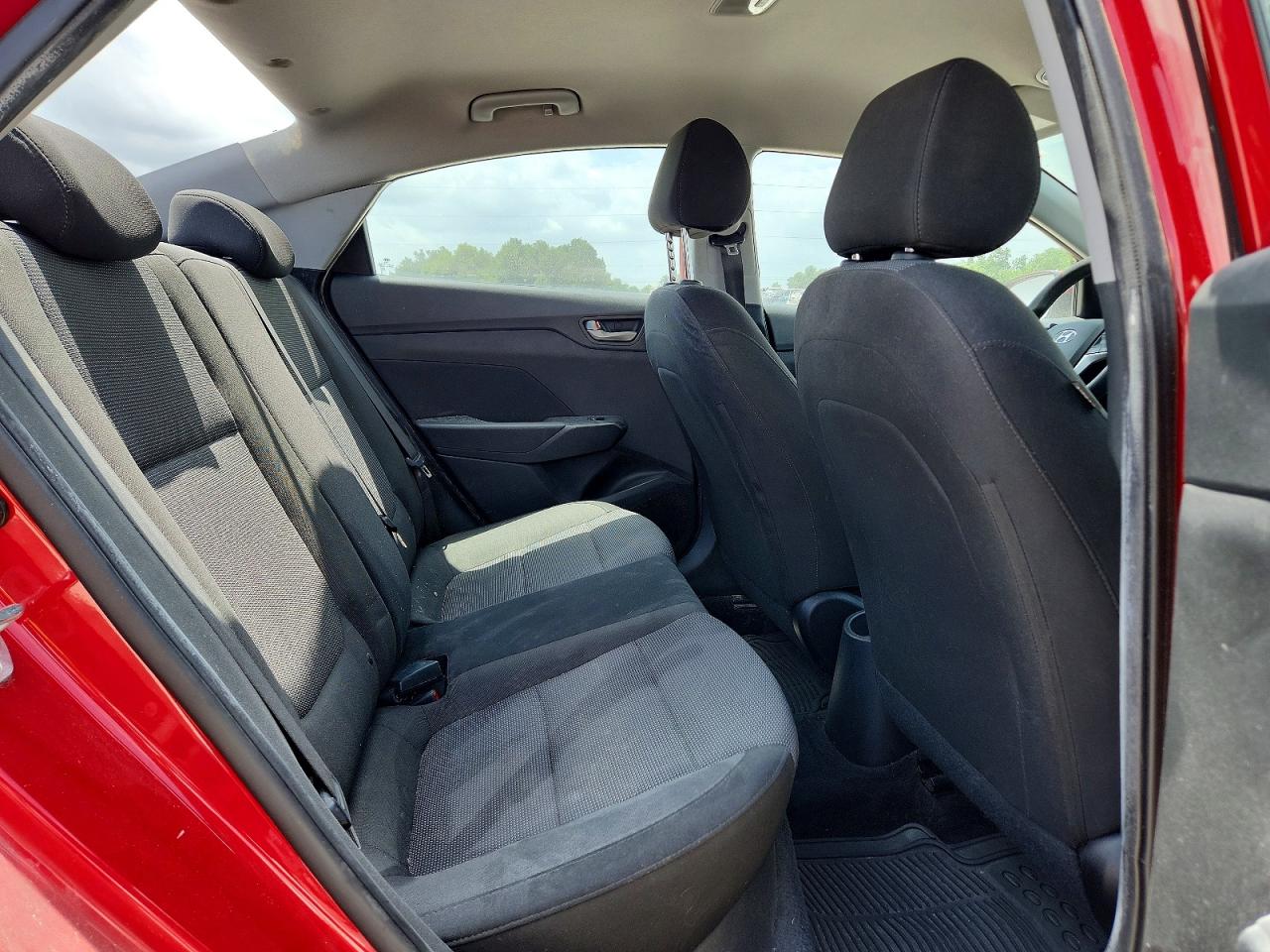 2019 HYUNDAI ACCENT SE photo 28