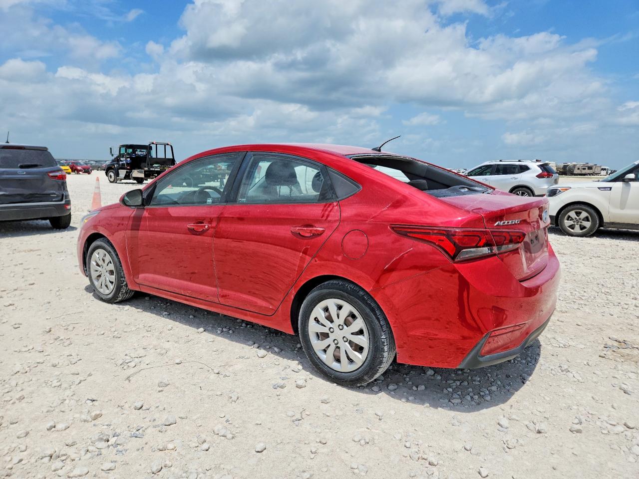 2019 HYUNDAI ACCENT SE photo 4