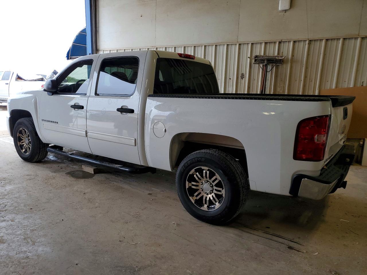 2009 CHEVROLET SILVERADO C1500 photo 4