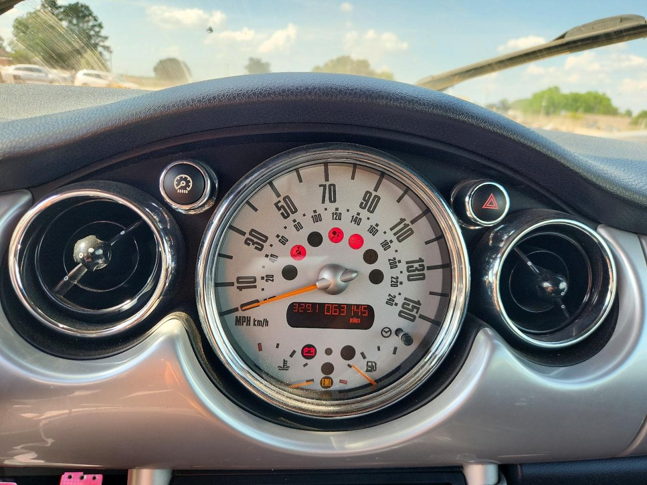 2006 MINI COOPER S photo 25