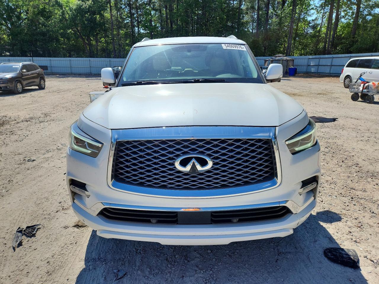 2018 INFINITI QX80 BASE photo 5