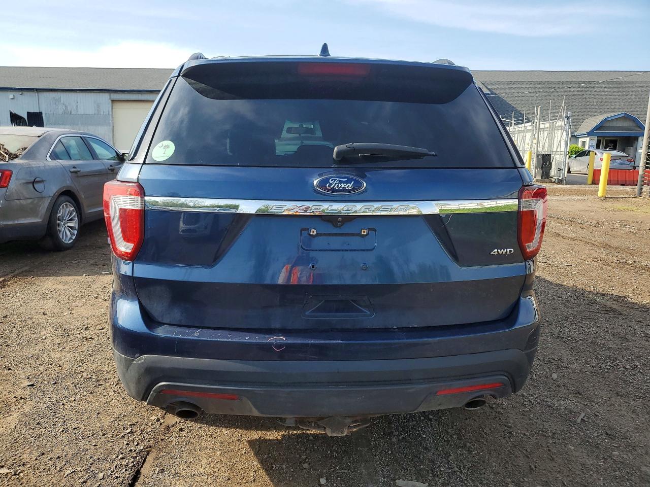 2016 FORD EXPLORER photo 11