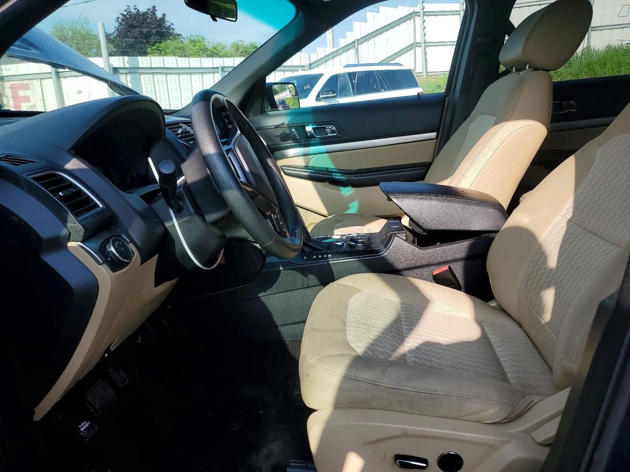 2016 FORD EXPLORER photo 13