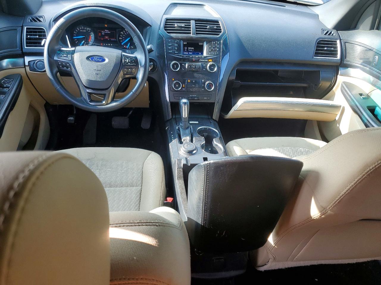 2016 FORD EXPLORER photo 15