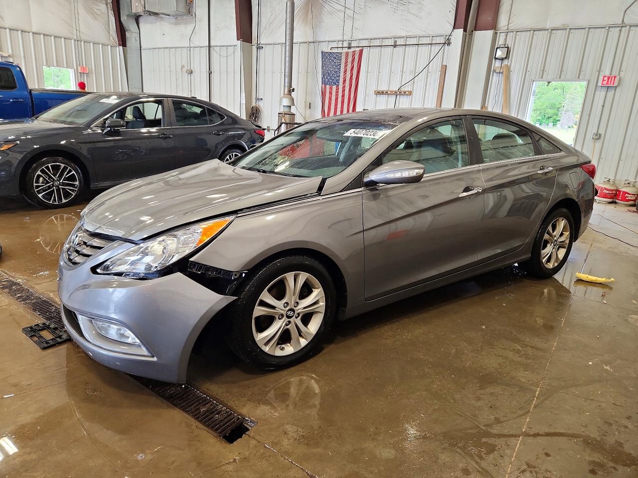 2013 HYUNDAI SONATA