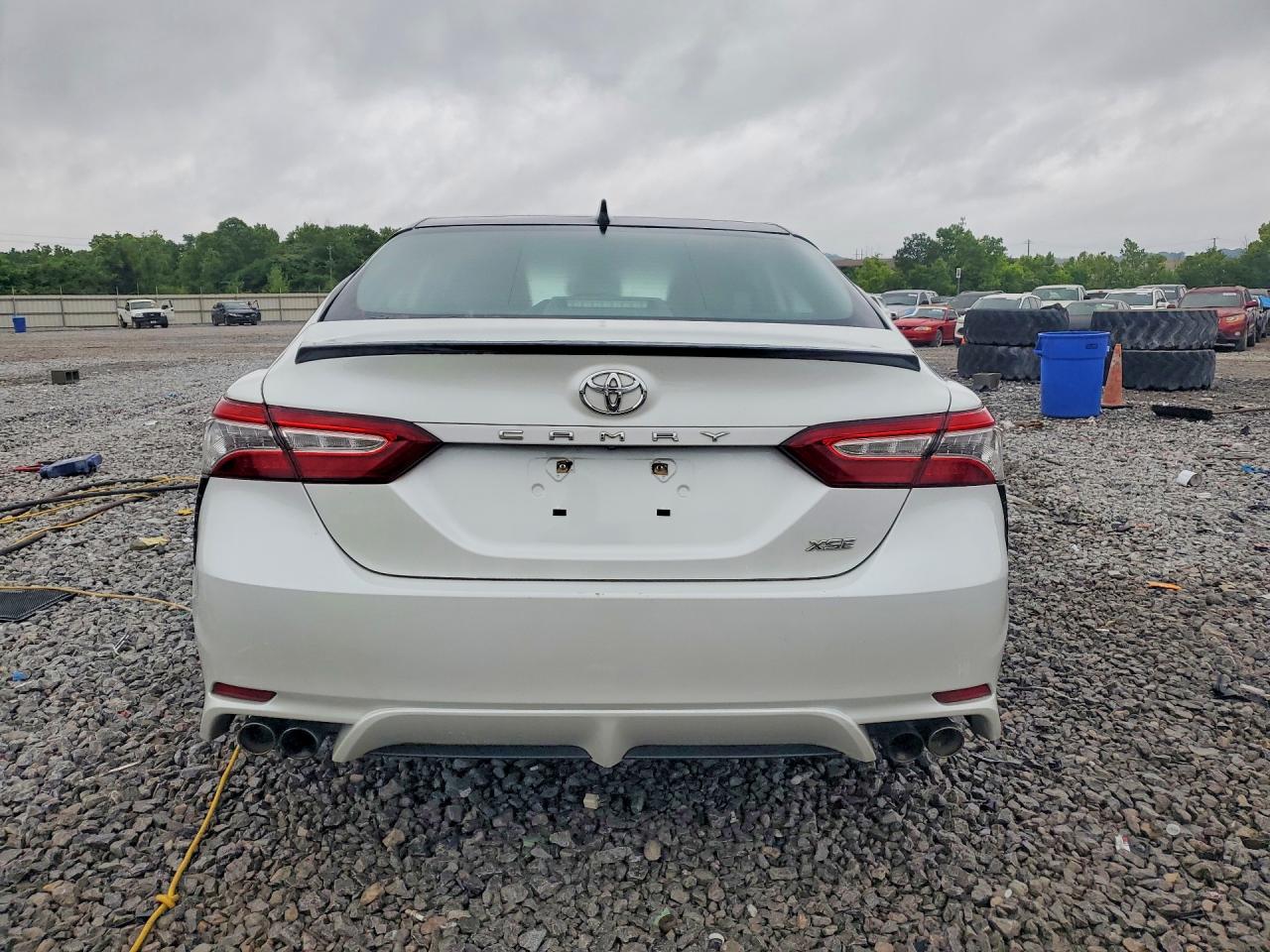 2020 TOYOTA CAMRY XSE photo 11