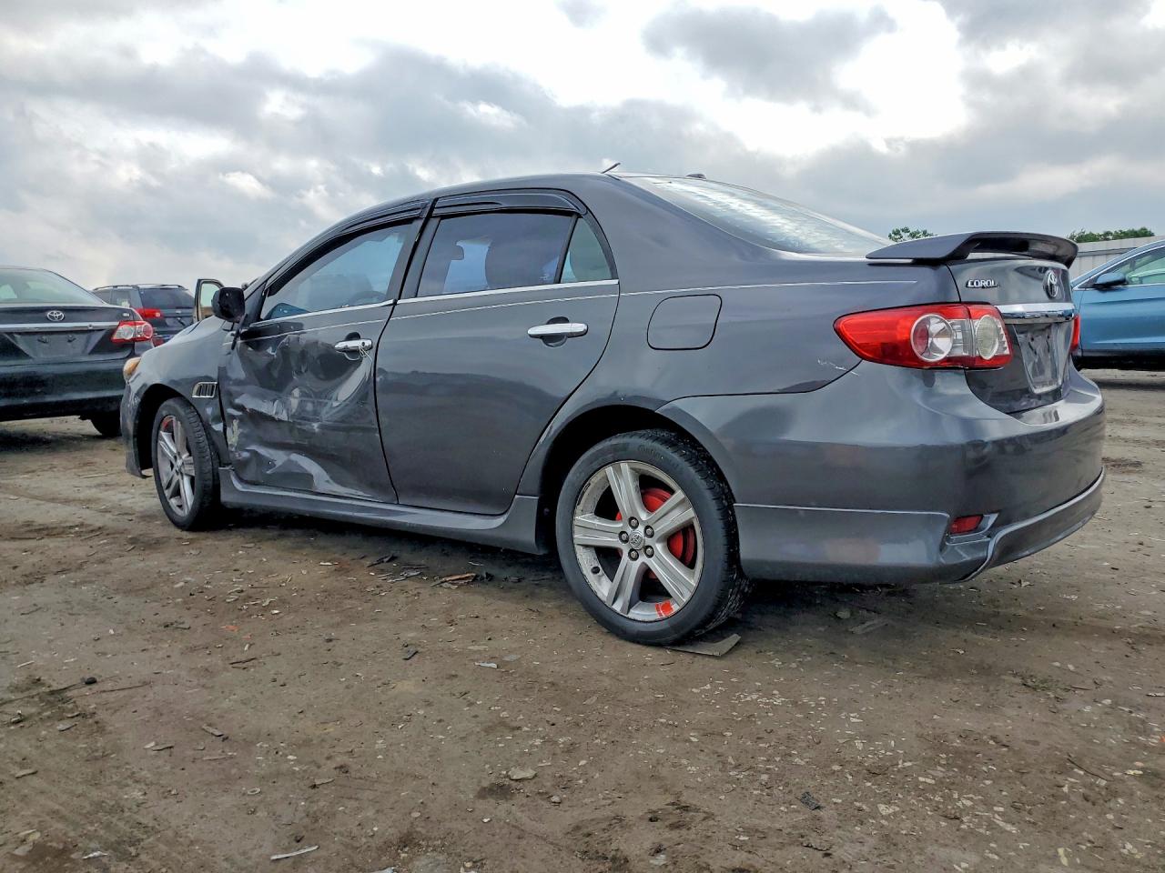 2013 TOYOTA COROLLA S photo 4
