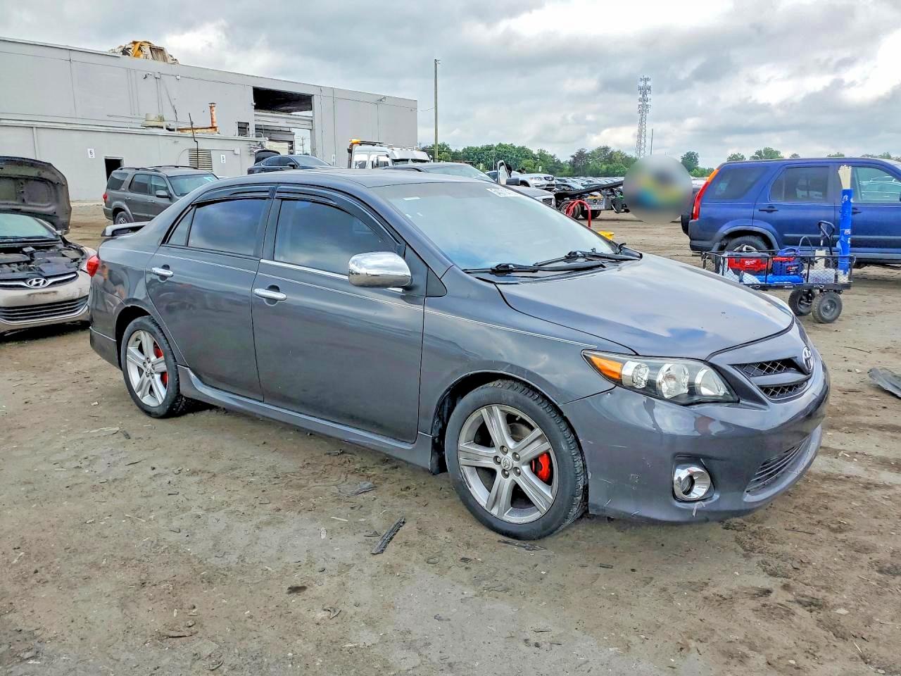 2013 TOYOTA COROLLA S photo 10