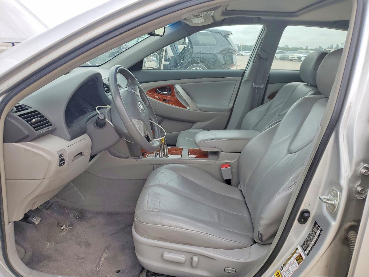 2008 TOYOTA CAMRY photo 13