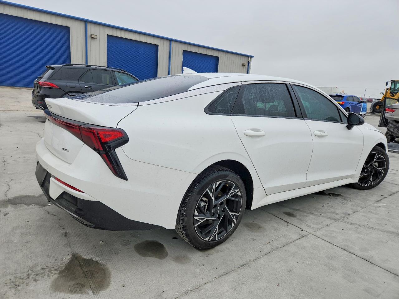 2025 KIA K5 GT LINE photo 5