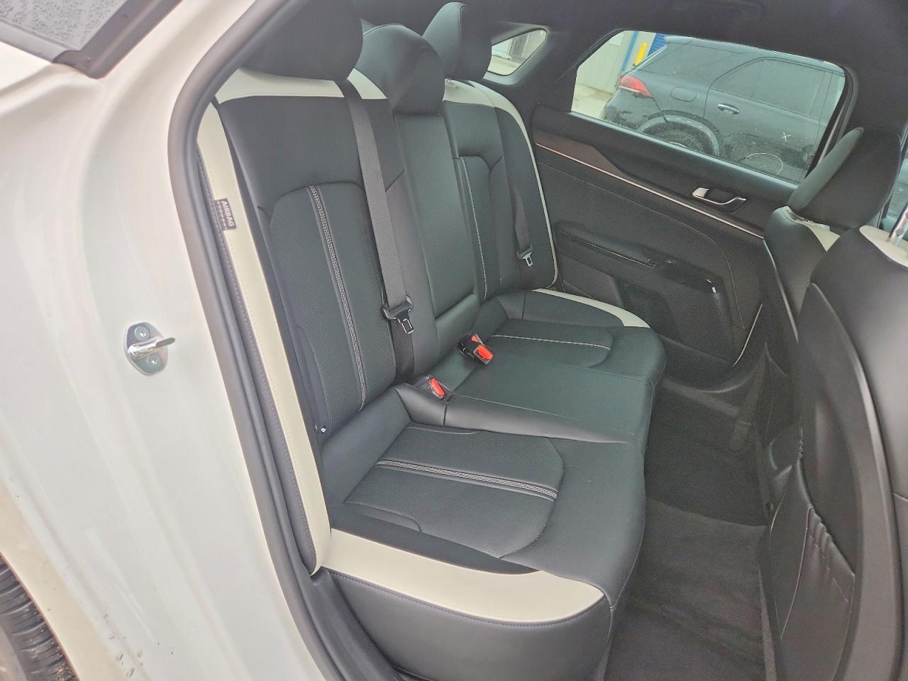 2025 KIA K5 GT LINE photo 19